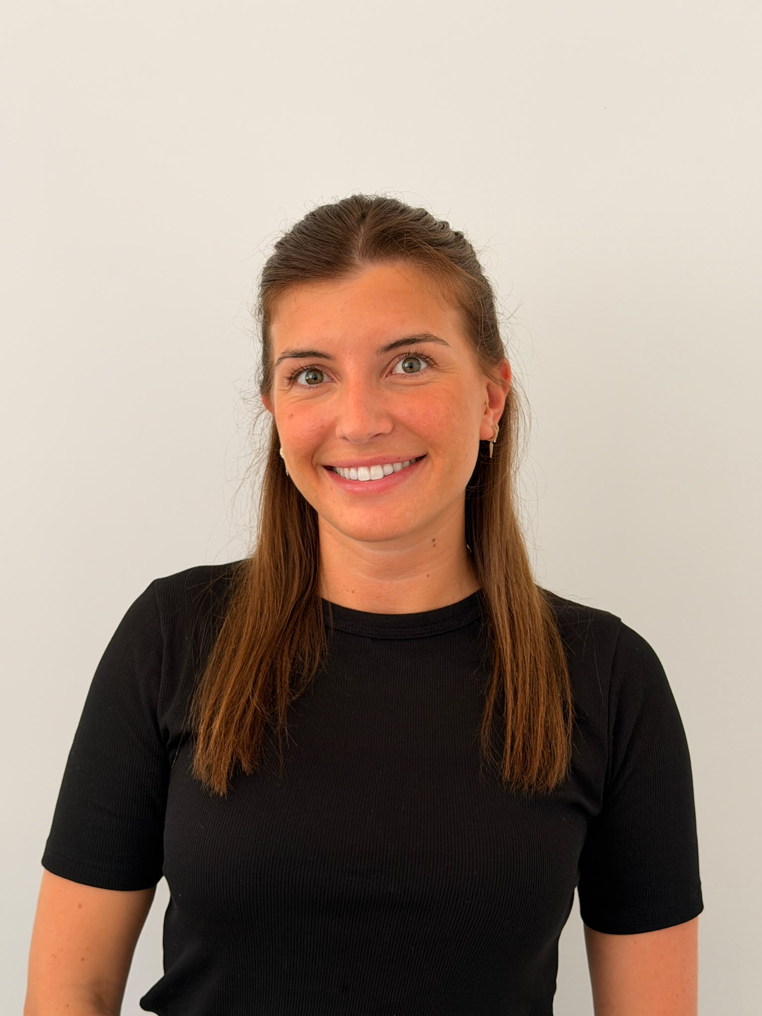 Lauren Lauren practice manager warwicklodge dental